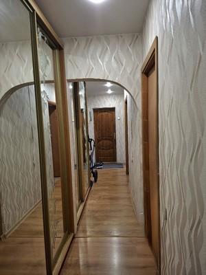 Продам трехкомнатную (3-комн.) квартиру, Стачек пр-кт, 95к1, Санкт-Петербург г