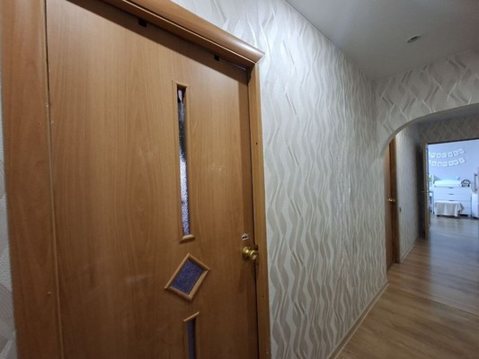Продам трехкомнатную (3-комн.) квартиру, Стачек пр-кт, 95к1, Санкт-Петербург г