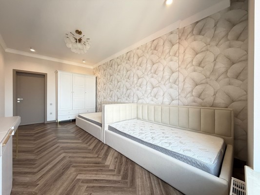 Продам трехкомнатную (3-комн.) квартиру, Тарчокова ул, 33, Нальчик г