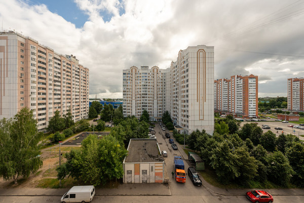 Продам однокомнатную (1-комн.) квартиру, Серпуховская ул, 15, Липицы с