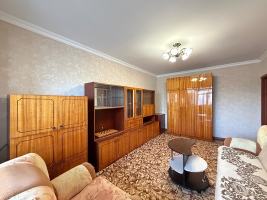 Продам двухкомнатную (2-комн.) квартиру, Мальбахова ул, 34б, Нальчик г
