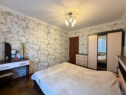 Продам двухкомнатную (2-комн.) квартиру, Мальбахова ул, 34б, Нальчик г