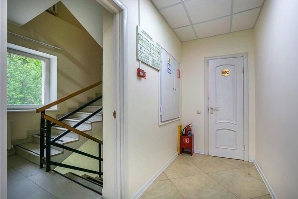 Продам коммерческое помещение 706 м2, Новослободская ул, 62к11 стр 27, Москва г