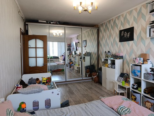 Продам однокомнатную (1-комн.) квартиру, Маршала Жукова ул, 37, Симферополь г