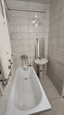 Продам двухкомнатную (2-комн.) квартиру, Красная ул, 50, Кропоткин г