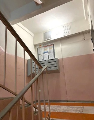 Продам двухкомнатную (2-комн.) квартиру, Пролетарская ул, 3, Калининград г