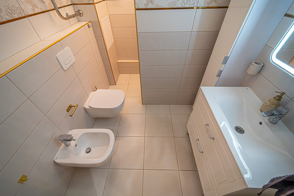 Продам многокомнатную квартиру, Решетникова ул, 19, Пермь г