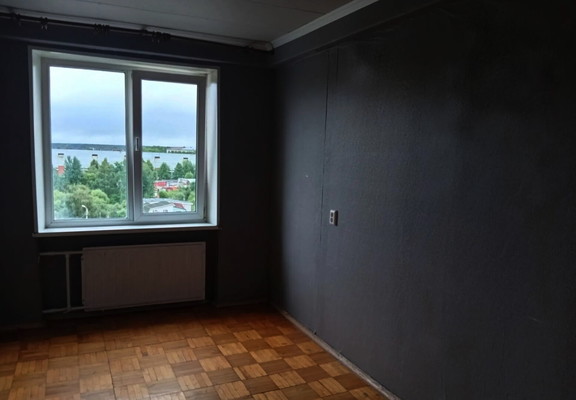 Продам двухкомнатную (2-комн.) квартиру, Коммунаров (Горелово тер.) ул, 114, Санкт-Петербург г