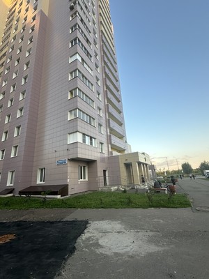 Продам трехкомнатную (3-комн.) квартиру, Айрата Арсланова ул, 13, Казань г
