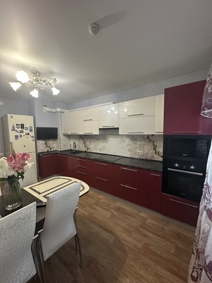 Продам трехкомнатную (3-комн.) квартиру, Айрата Арсланова ул, 13, Казань г