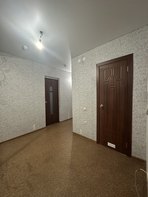 Продам трехкомнатную (3-комн.) квартиру, Айрата Арсланова ул, 13, Казань г