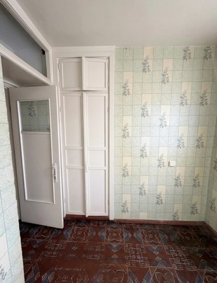 Продам двухкомнатную (2-комн.) квартиру, Обухова ул, 37, Зверево г