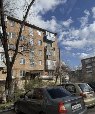 Продам двухкомнатную (2-комн.) квартиру, Обухова ул, 37, Зверево г