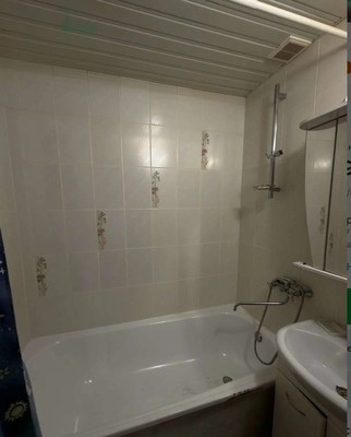 Продам трехкомнатную (3-комн.) квартиру, Рыленкова ул, 65к2, Смоленск г