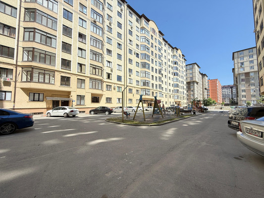 Продам двухкомнатную (2-комн.) квартиру, Шарданова ул, 48кв, Нальчик г