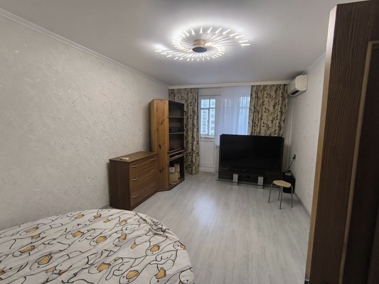 Продам однокомнатную (1-комн.) квартиру, Суворова ул, 16А, Королев г