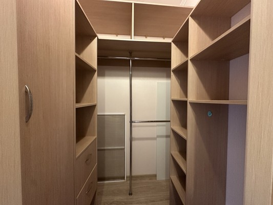 Продам однокомнатную (1-комн.) квартиру, Тихвинская (Сертолово-2 мкр.) ул, 6к2, Сертолово г