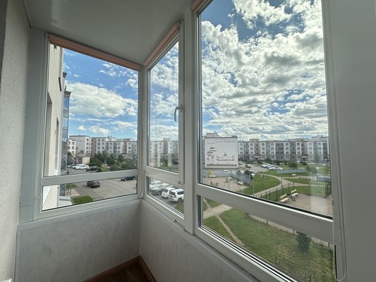 Продам однокомнатную (1-комн.) квартиру, Тихвинская (Сертолово-2 мкр.) ул, 6к2, Сертолово г