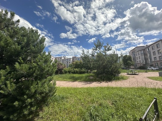 Продам однокомнатную (1-комн.) квартиру, Тихвинская (Сертолово-2 мкр.) ул, 6к2, Сертолово г