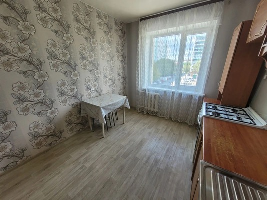 Продам двухкомнатную (2-комн.) квартиру, 1-й Новый пер, 16к3, Таганрог г