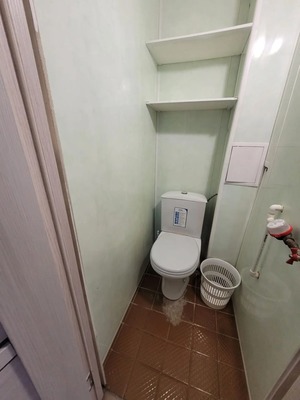 Продам двухкомнатную (2-комн.) квартиру, 1-й Новый пер, 16к3, Таганрог г