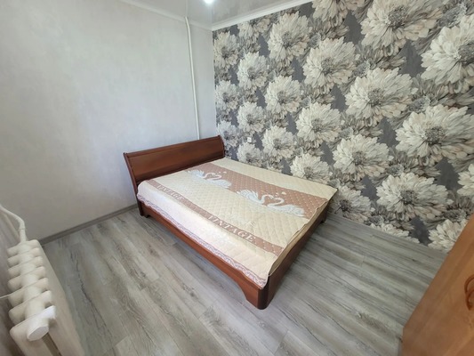 Продам двухкомнатную (2-комн.) квартиру, 1-й Новый пер, 16к3, Таганрог г