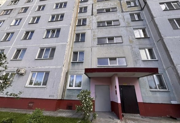 Продам однокомнатную (1-комн.) квартиру, Фосфоритная ул, 17, Брянск г