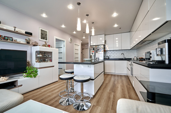 Продам трехкомнатную (3-комн.) квартиру, Герасима Курина ул, 26, Москва г