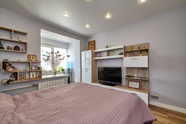 Продам трехкомнатную (3-комн.) квартиру, Герасима Курина ул, 26, Москва г