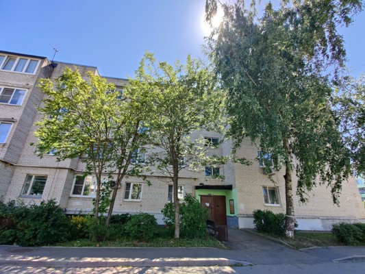 Продам двухкомнатную (2-комн.) квартиру, 47, Щапово п