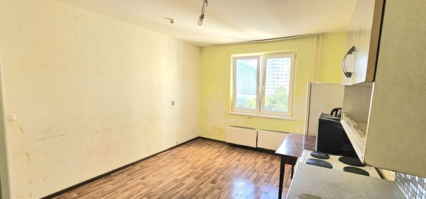 Продам двухкомнатную (2-комн.) квартиру, им. Генерала Трошева Г.Н. ул, 33, Краснодар г