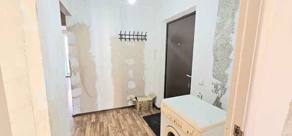Продам двухкомнатную (2-комн.) квартиру, им. Генерала Трошева Г.Н. ул, 33, Краснодар г