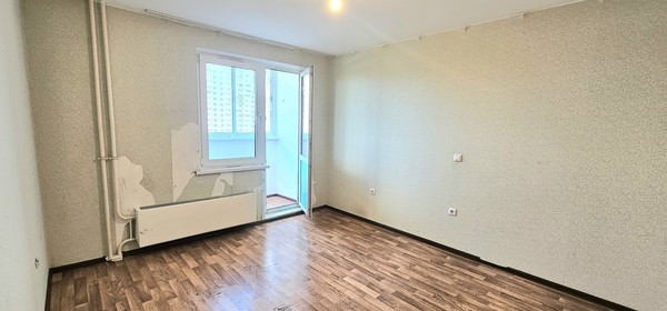 Продам двухкомнатную (2-комн.) квартиру, им. Генерала Трошева Г.Н. ул, 33, Краснодар г