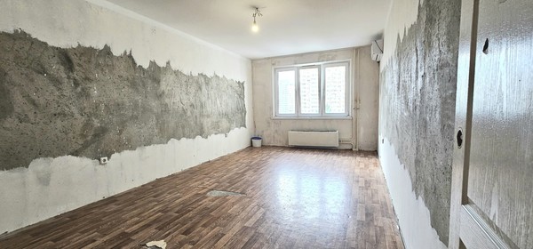 Продам двухкомнатную (2-комн.) квартиру, им. Генерала Трошева Г.Н. ул, 33, Краснодар г