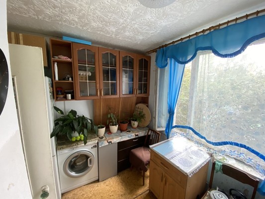 Продам комнату в 3-комн. квартире, Кировоградская ул, 4к1, Москва г