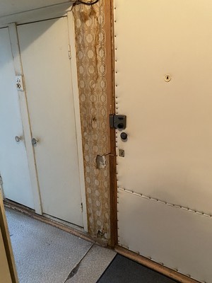 Продам комнату в 3-комн. квартире, Кировоградская ул, 4к1, Москва г