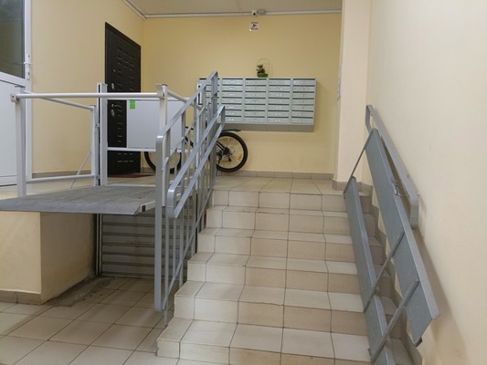 Продам трехкомнатную (3-комн.) квартиру, Лучистая (Солнечный мкр.) ул, 5, Раменское г