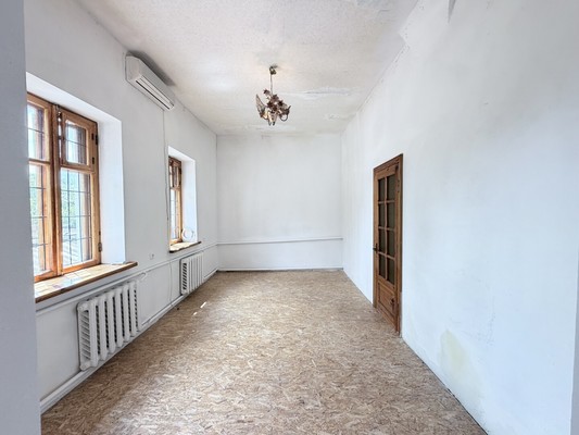 Продам двухкомнатную (2-комн.) квартиру, 51-й Армии ул, 49, Симферополь г