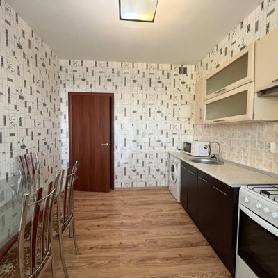 Продам однокомнатную (1-комн.) квартиру, Лермонтова ул, 10, Ханты-Мансийск г