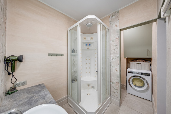 Продам двухкомнатную (2-комн.) квартиру, Пырьева ул, 4к2, Москва г