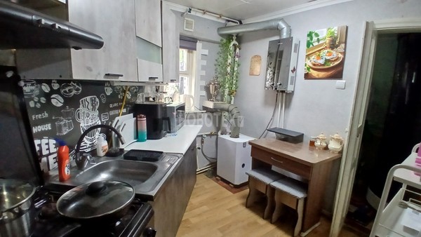 Продам трехкомнатную (3-комн.) квартиру, Техснабовский пер, 1, Хадыженск г