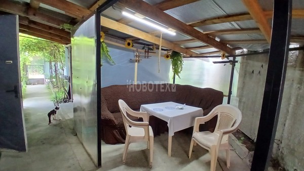 Продам трехкомнатную (3-комн.) квартиру, Техснабовский пер, 1, Хадыженск г