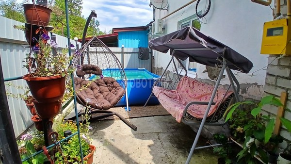 Продам трехкомнатную (3-комн.) квартиру, Техснабовский пер, 1, Хадыженск г
