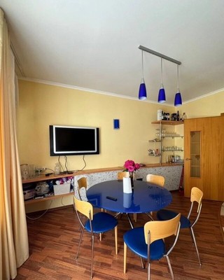 Продам трехкомнатную (3-комн.) квартиру, Комсомольская ул, 29, Ханты-Мансийск г