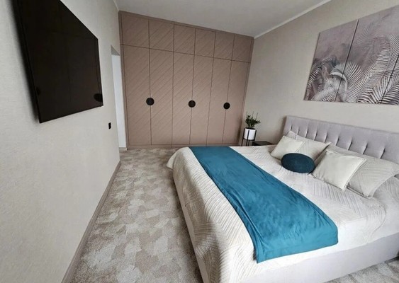 Продам трехкомнатную (3-комн.) квартиру, Комсомольская ул, 29, Ханты-Мансийск г