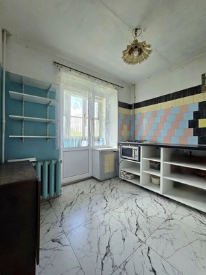 Продам двухкомнатную (2-комн.) квартиру, 18, Малое Карлино д