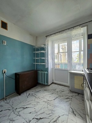 Продам двухкомнатную (2-комн.) квартиру, 18, Малое Карлино д