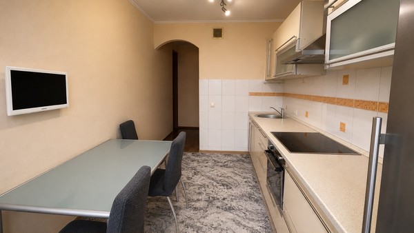 Продам двухкомнатную (2-комн.) квартиру, Никулинская ул, 6к3, Москва г