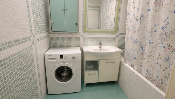 Продам двухкомнатную (2-комн.) квартиру, Никулинская ул, 6к3, Москва г