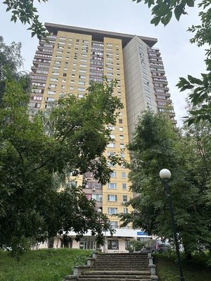 Продам двухкомнатную (2-комн.) квартиру, Никулинская ул, 6к3, Москва г